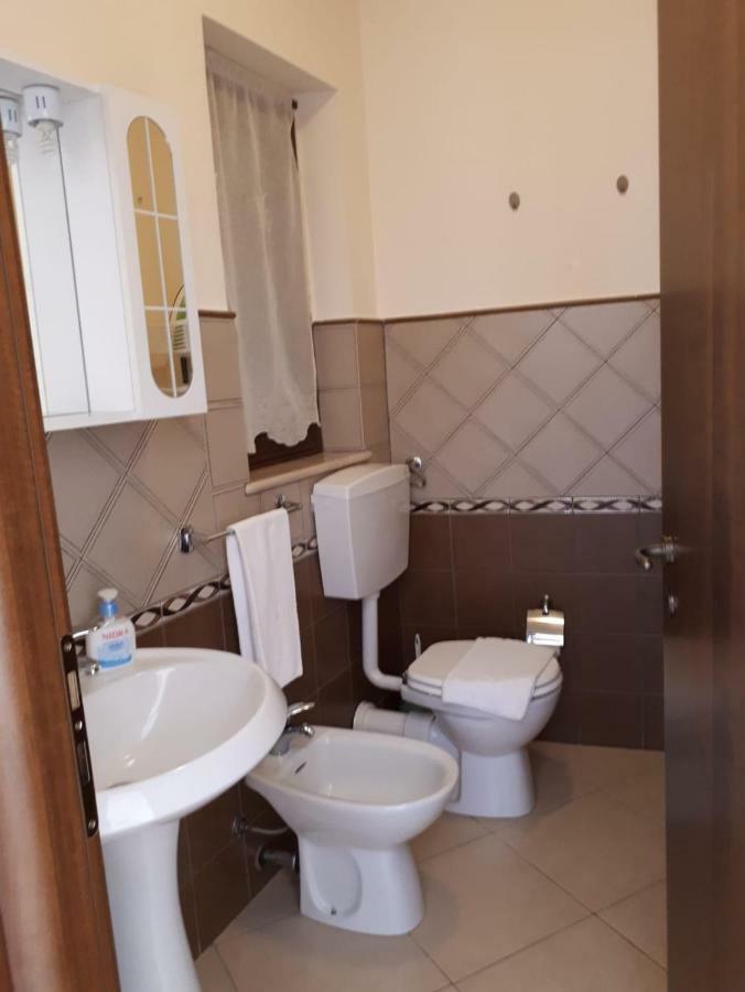 Casa Vacanza "La Chiazza Di Grutti" Grotte  外观 照片